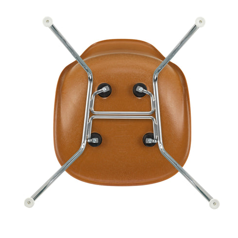 Cadeira Eames em Fibra de Vidro DSX / Base Cromada